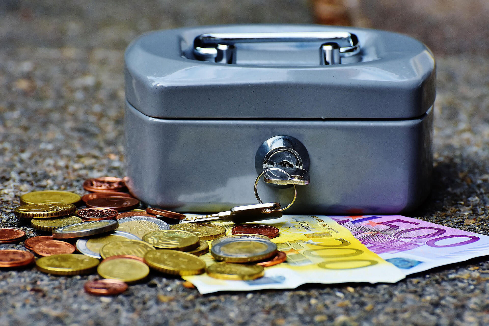 Wie betaalt de uitvaart als er geen geld is?